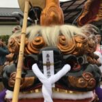 妙典春日神社祭礼　渡御ルートが変わっても担げる獅子頭は自由自在！(2018年)